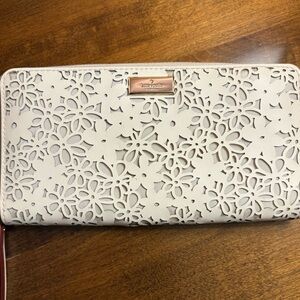 Kate Spade Cream Floral Laser Cut Full Zip Clutch